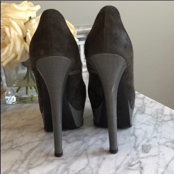 Fendi Suede Platform Heels - Picture 7 of 8